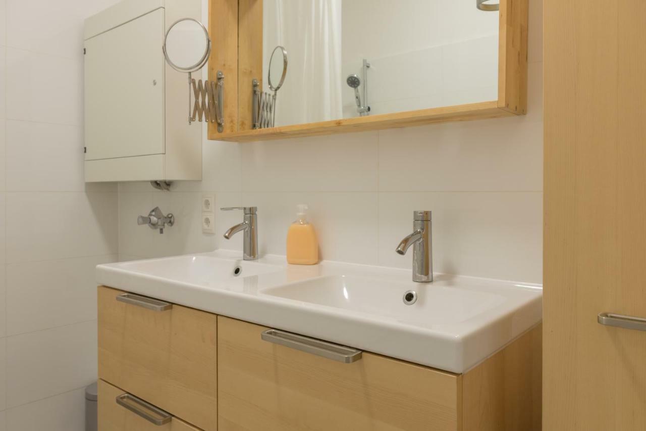 Kingsize Station Apartment *